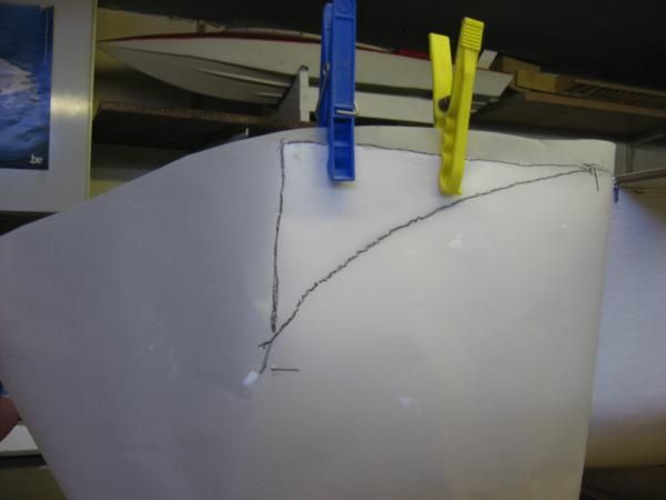 sunreef;sail70(059),correction des tracer au crayon gras; de la flotaison je prend 1.5cm vers le hau